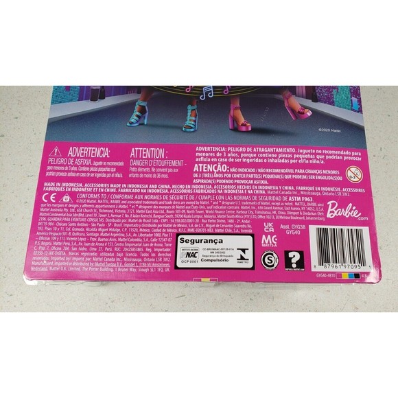 Barbie Big City Big Dreams "Brooklyn" Roberts Barbie & Music Studio Playset - Picture 9 of 11